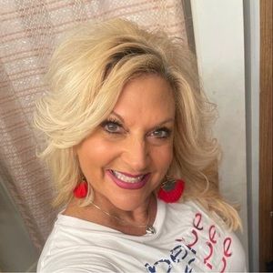 Meet your Posher, Johna